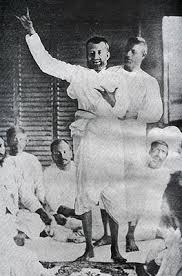 নৃত্য-নাট্যে আকৃতি শিল্পী গিরিশচন্দ্রের মূল্যায়ন খুবই মূল্যবান নৃত্য-নাট্যে আকৃতি শিল্পী গিরিশচন্দ্রের মূল্যায়ন খুবই মূল্যবান