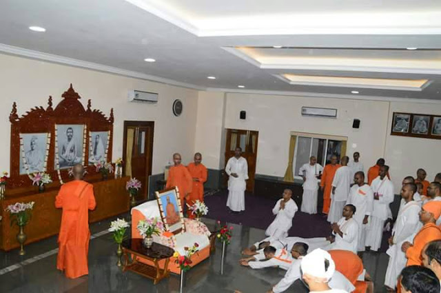 Rev. Sw. Atmasthanandaji,15th President Maharaj who was very fond of this Kirtana.