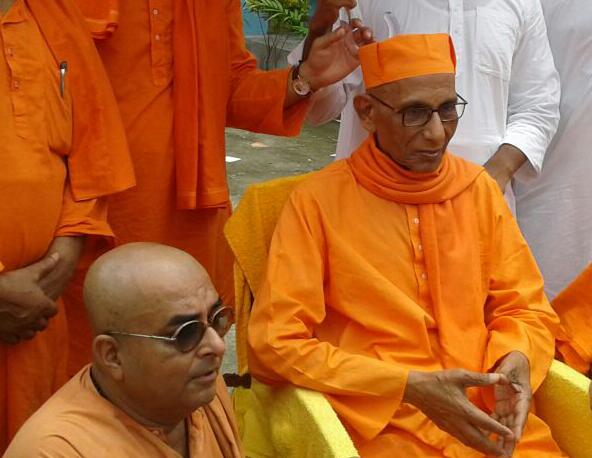 Rev. Swami Suhitanandaji